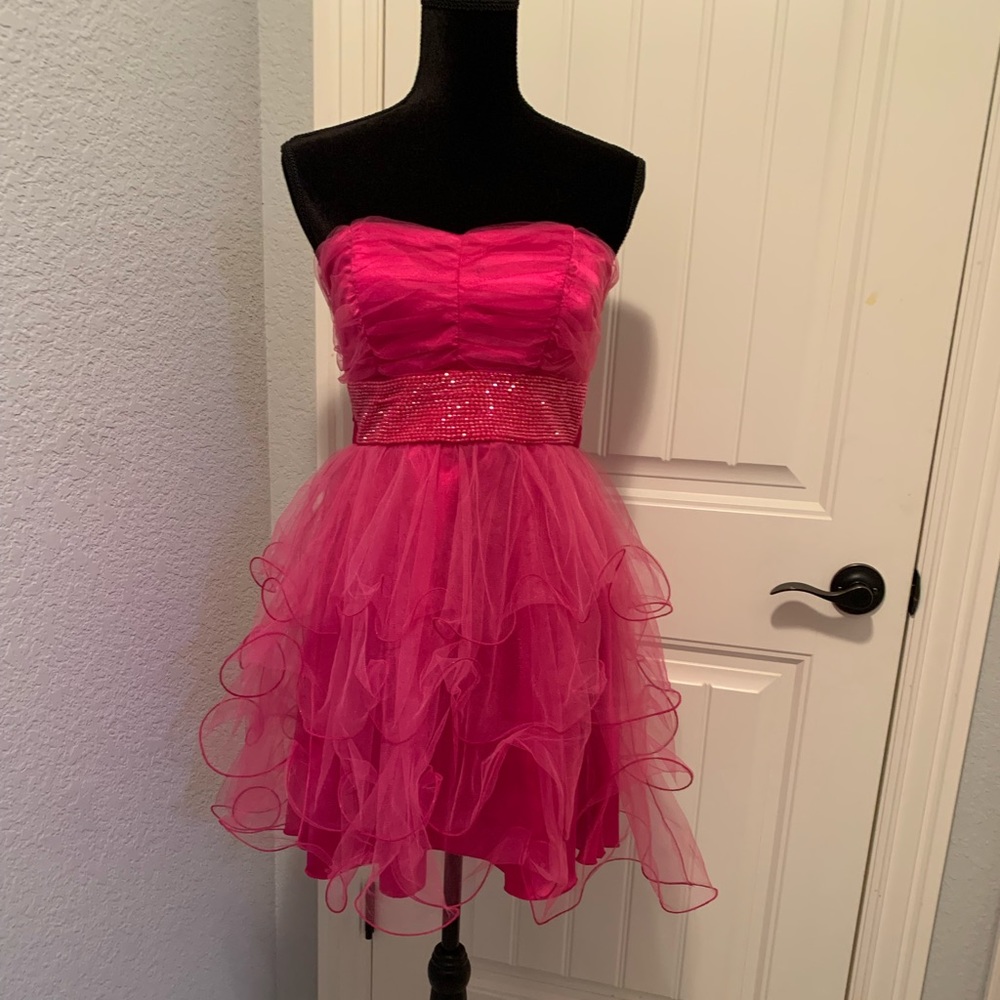 Sequin Hearts Hot Pink Strapless Mini Dress Size 3